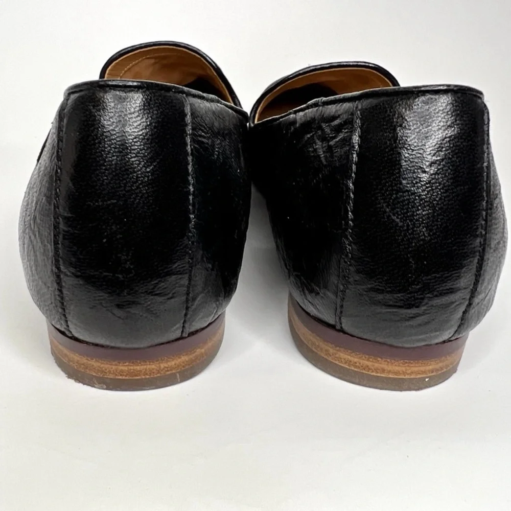 Vionic Willa II - Black Leather Slip-On Design Flats - Picture 13 of 14